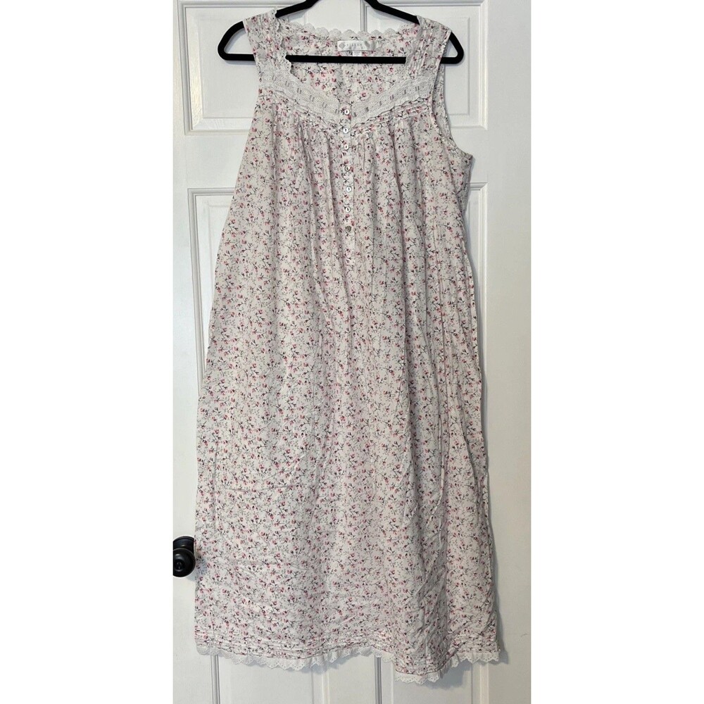Eileen West Nightgown Medium Lace Floral White Prairie Cottage Core Granny